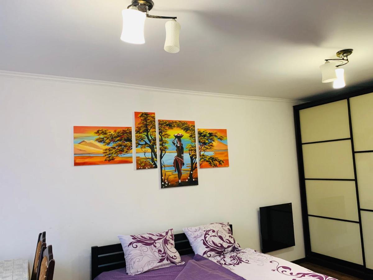 Apartment Rovno Riwne Exterior foto