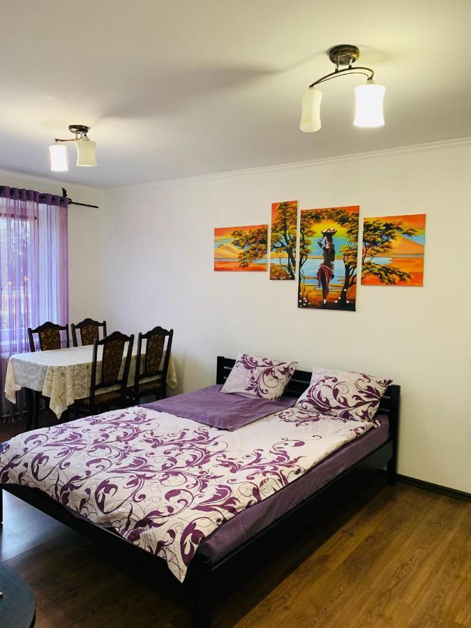 Apartment Rovno Riwne Exterior foto